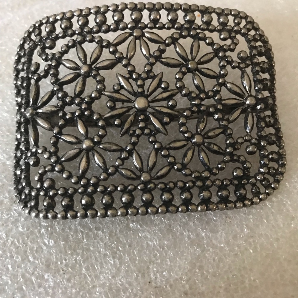 Antique-Style Filigree Floral Rectangular Belt buckl-